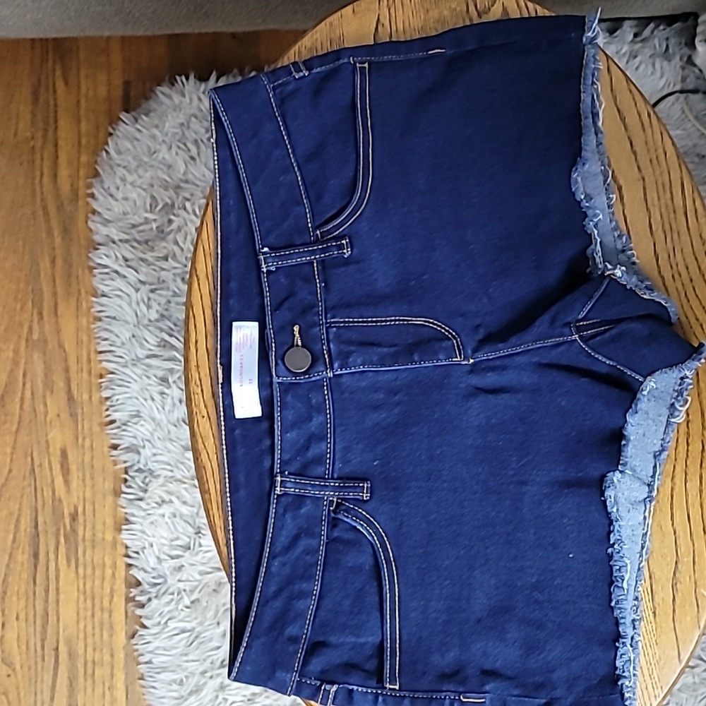 No Boundaries  shorts sz.13